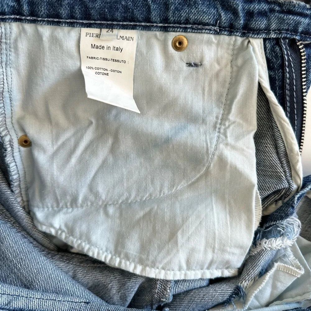 Pierre Balmain Women’s Distressed Blue Jeans size 24